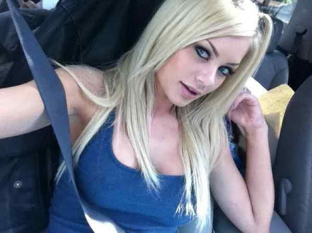 Baştan çıkaran doyumsuz eskort Derya