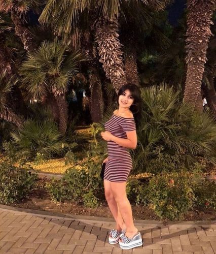 Benzersiz ön sevişme yapan Asude