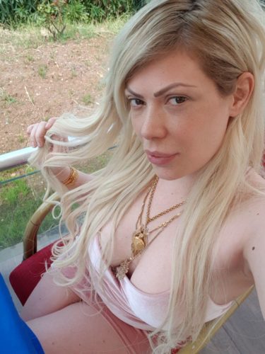 Elit buğday tenli hatun Gülben