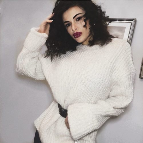 Gösterişli öpüşmeyi seven escort Cavidan