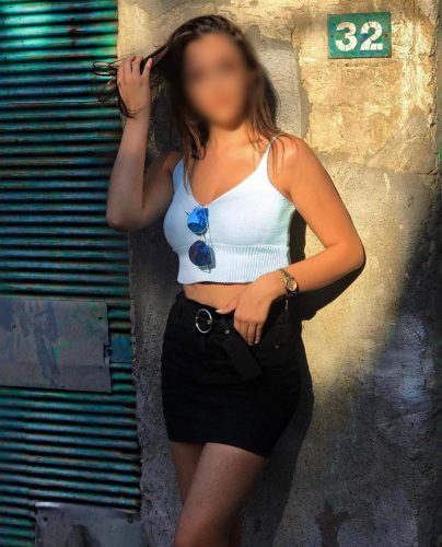 Harika genç Neslişah