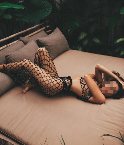 Kusursuz sarışın escort Göknil