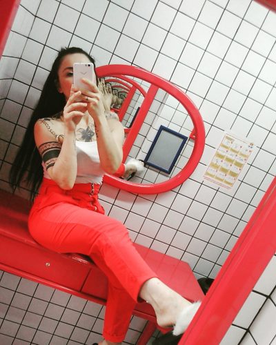 Olağanüstü gerçek fotoğraflı bayan Pirilti