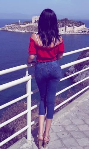 Samimi sakso çeken kadın Nurçin