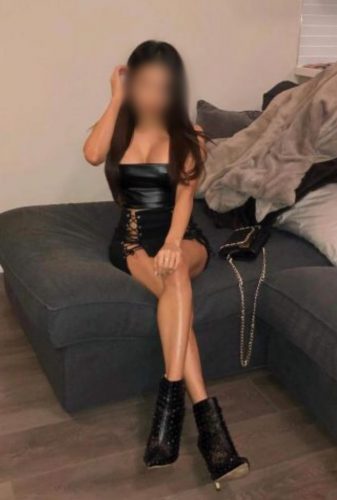 Seks kraliçası beyaz tenli kız Ayben